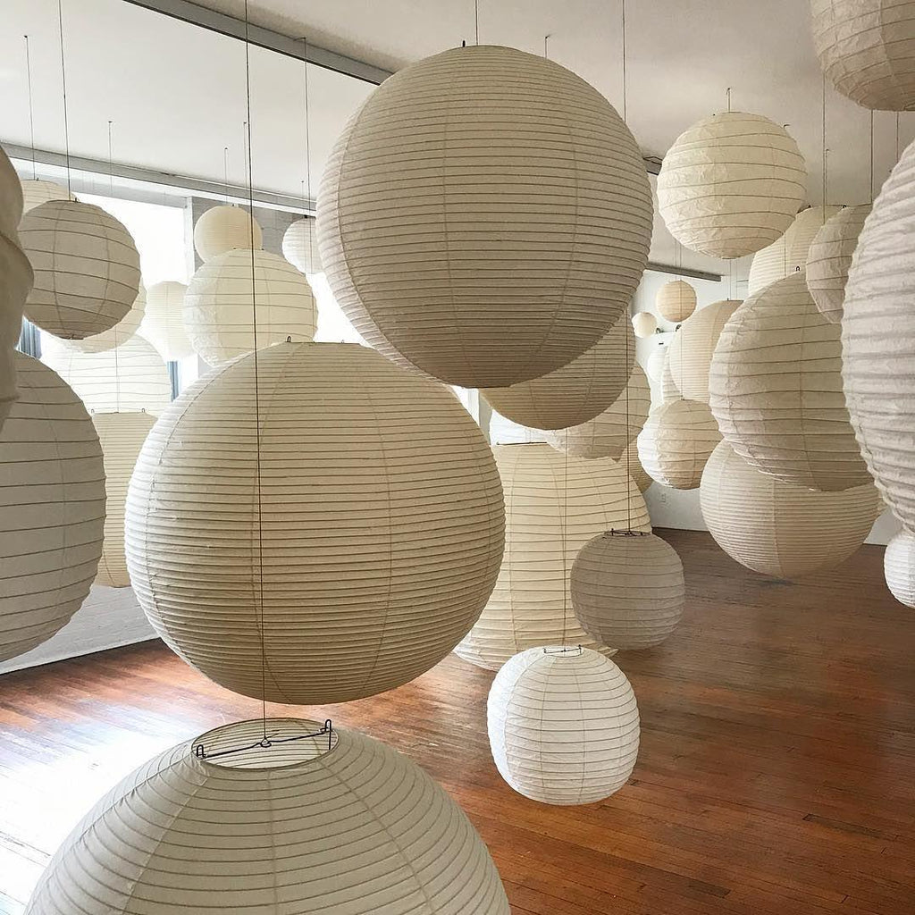 Lampada a sospensione in carta ispirata al Giappone con luce ambientale soffusa