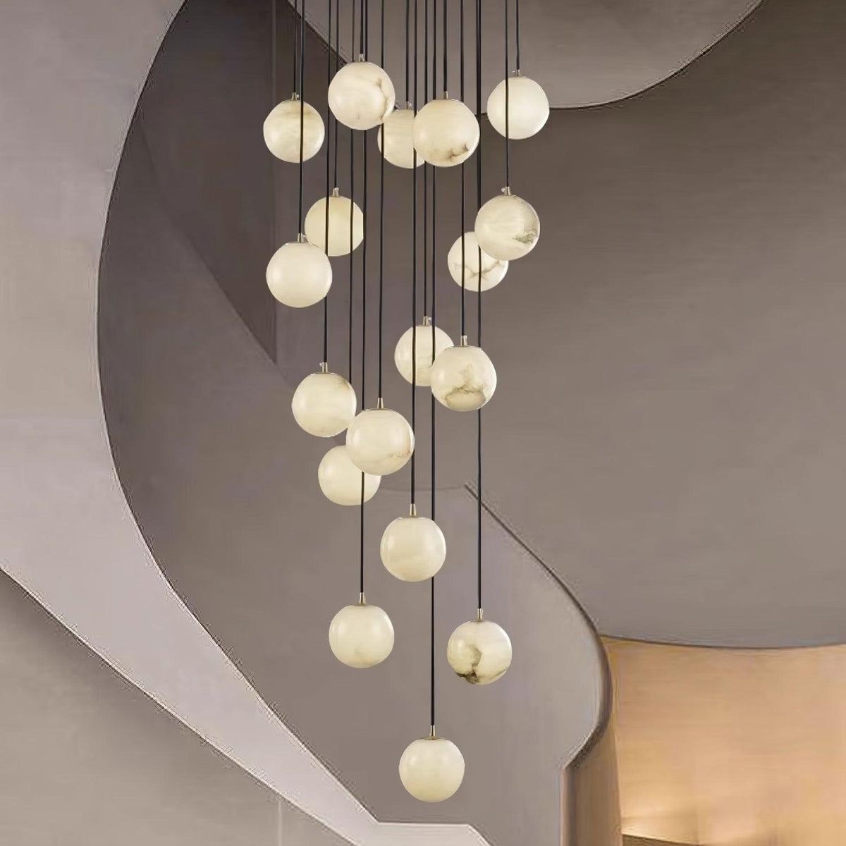 Lampadario a Cluster di Sfere in Alabastro