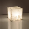 Lampada da Tavolo Cubica in Alabastro