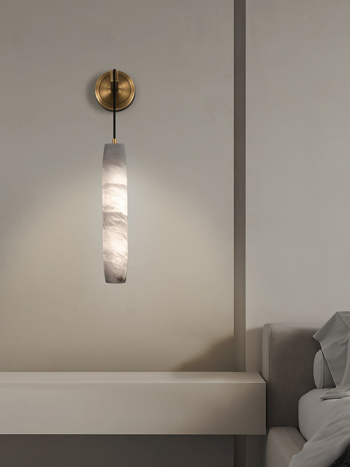 Lampada da parete a flauto in alabastro