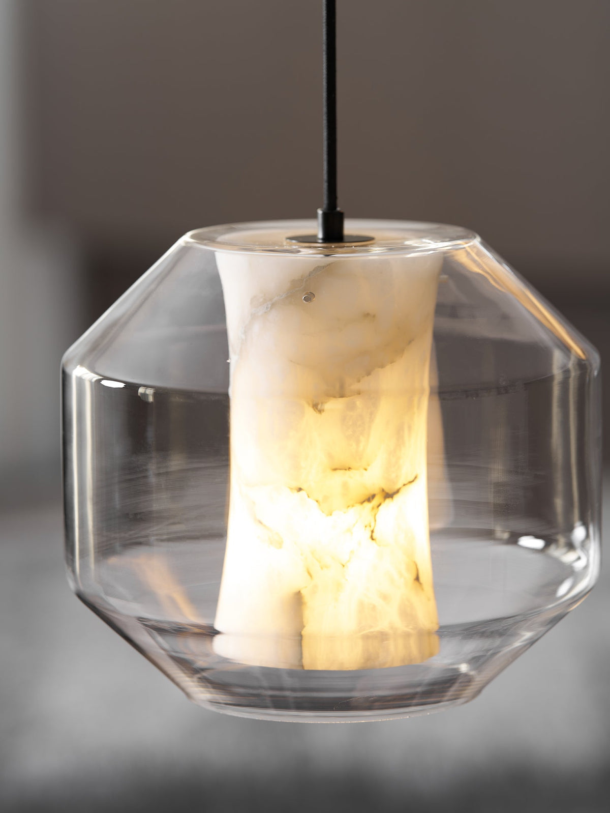 Lampada a sospensione cilindrica in vetro alabastrino