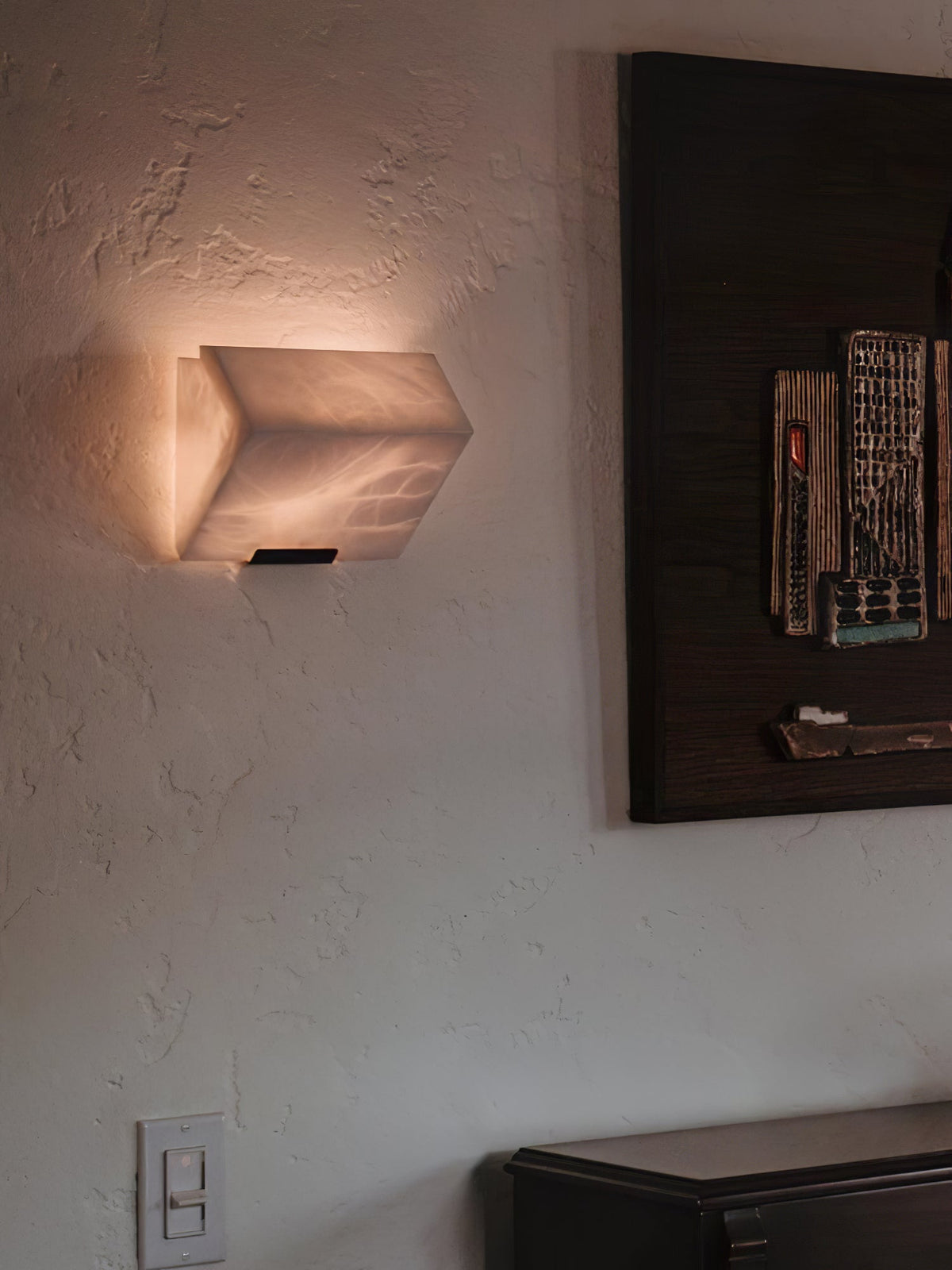 Lampada da parete a gradini in alabastro