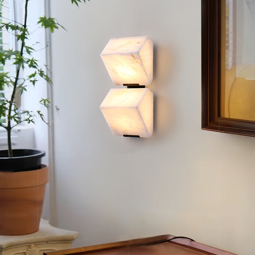 Lampada da parete a gradini in alabastro