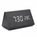 Futura Orologio Sveglia Effetto Legno LED Con Tre Allarmi Indicatore di Temperatura Luminosità Regolabile