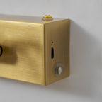 Lampada da Parete Ricaricabile Alton in Ottone