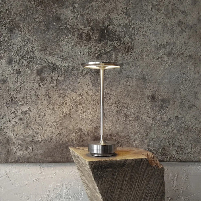 Luminous | Elegante lampada da tavolo