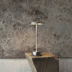 Luminous | Elegante lampada da tavolo