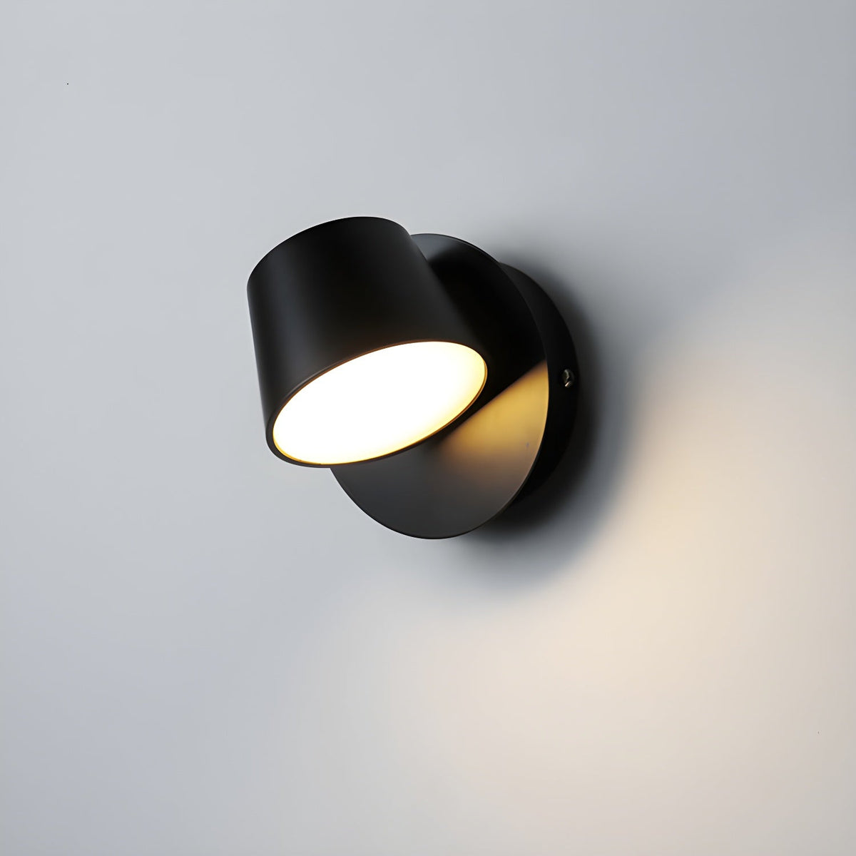 Lampada da Parete Plug-in con Testa Regolabile