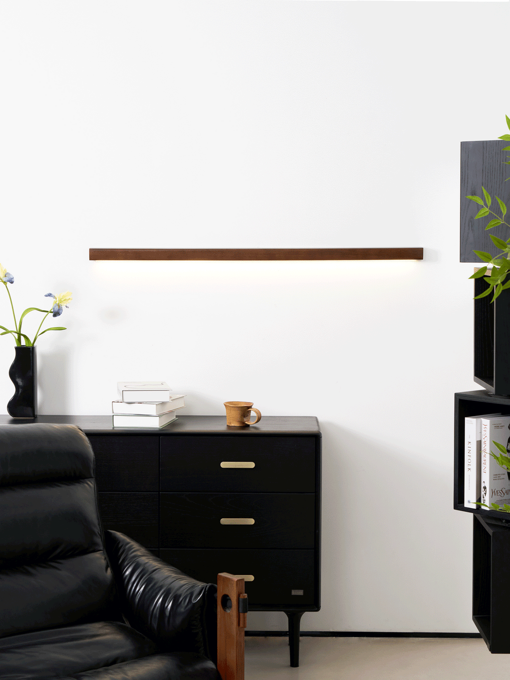 Lustra Applique Lineare in Legno Minimalista LED