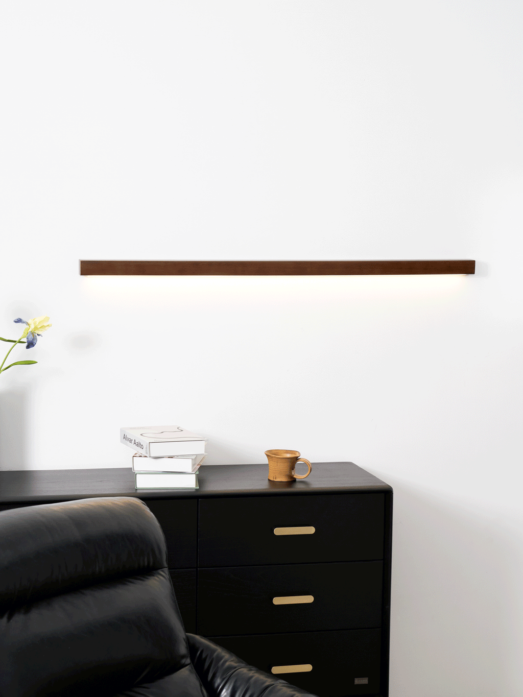 Lustra Applique Lineare in Legno Minimalista LED