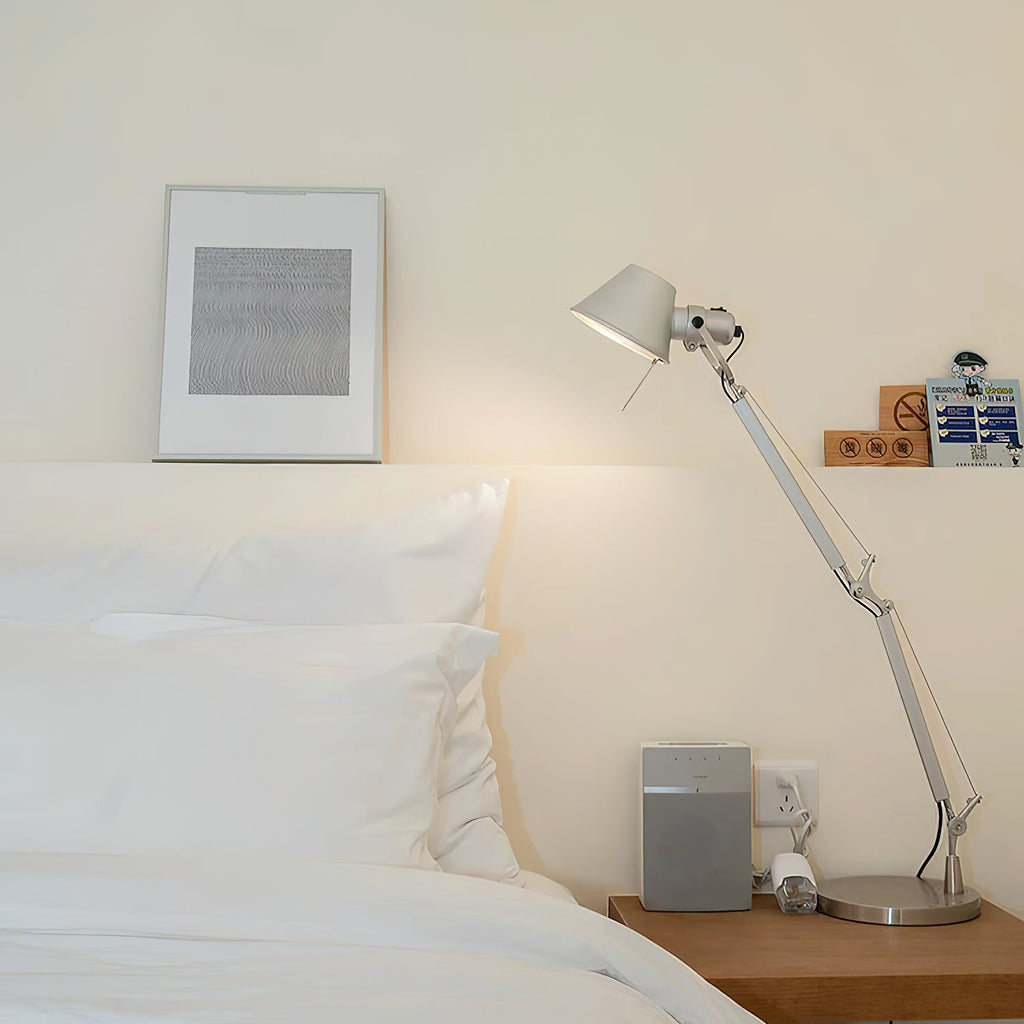 Lampada da Scrivania in Alluminio Articolato