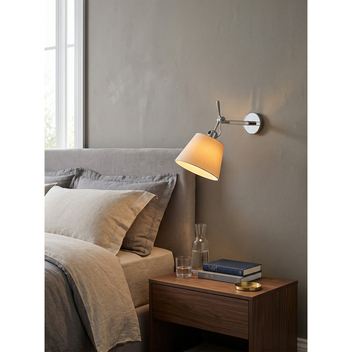 Lampada da Parete con Braccio Articolato Costanza