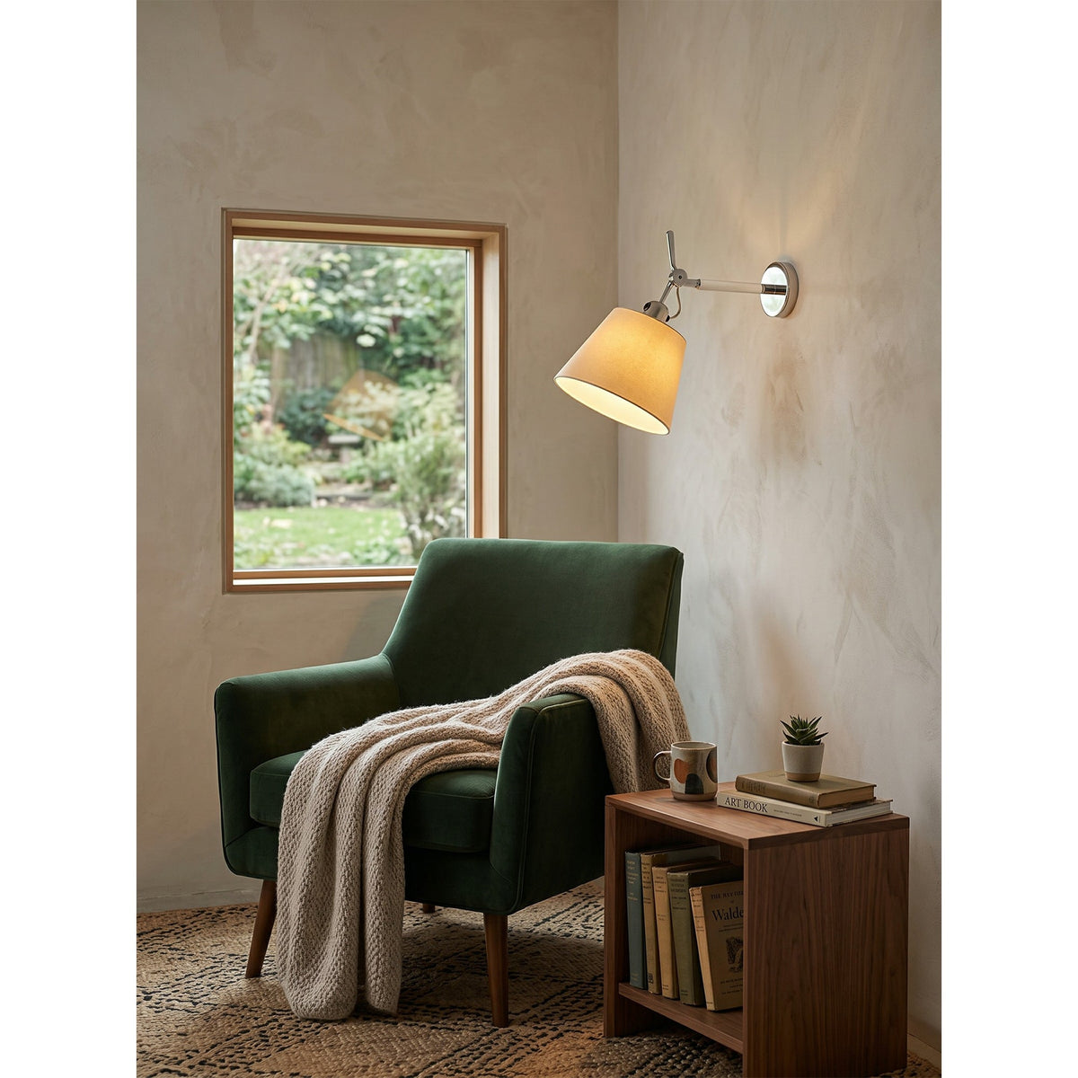 Lampada da Parete con Braccio Articolato Costanza