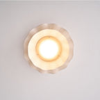 Lampada da Soffitto a Onde in Tessuto Tirah Ottone