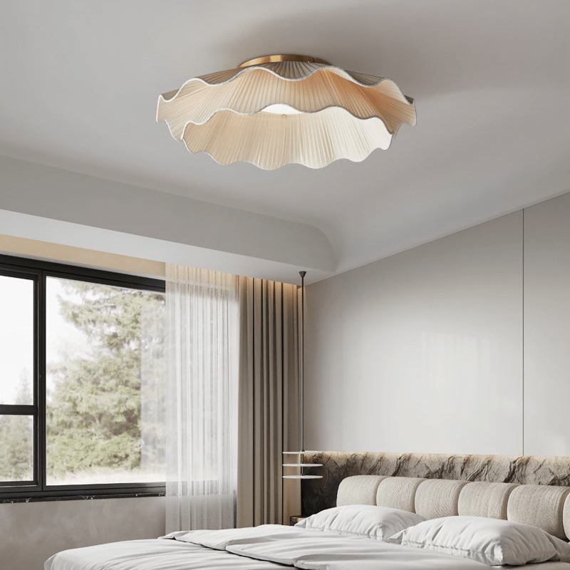 Lampada da Soffitto a Onde in Tessuto Tirah Ottone