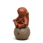 Zisha Astronaut Tea Pet - Figurina della Cerimonia del Tè in Argilla Viola