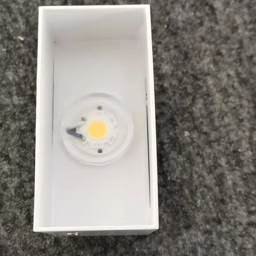 Lampada da Parete LED Impermeabile in Alluminio Cubo Piccolo Moderno Minimalista per Soggiorno