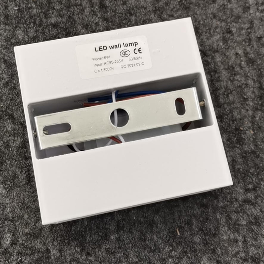 Lampada da Parete LED Impermeabile in Alluminio Cubo Piccolo Moderno Minimalista per Soggiorno