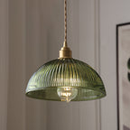 Lampada a Sospensione Contemporanea Nordic Forma Cappello Strisce Vetro Ottone 1 - Luce per Soggiorno