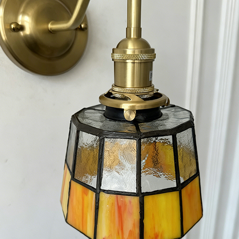 Applique a parete Tiffany rotonda tradizionale in vetro di rame con 1 luce per soggiorno