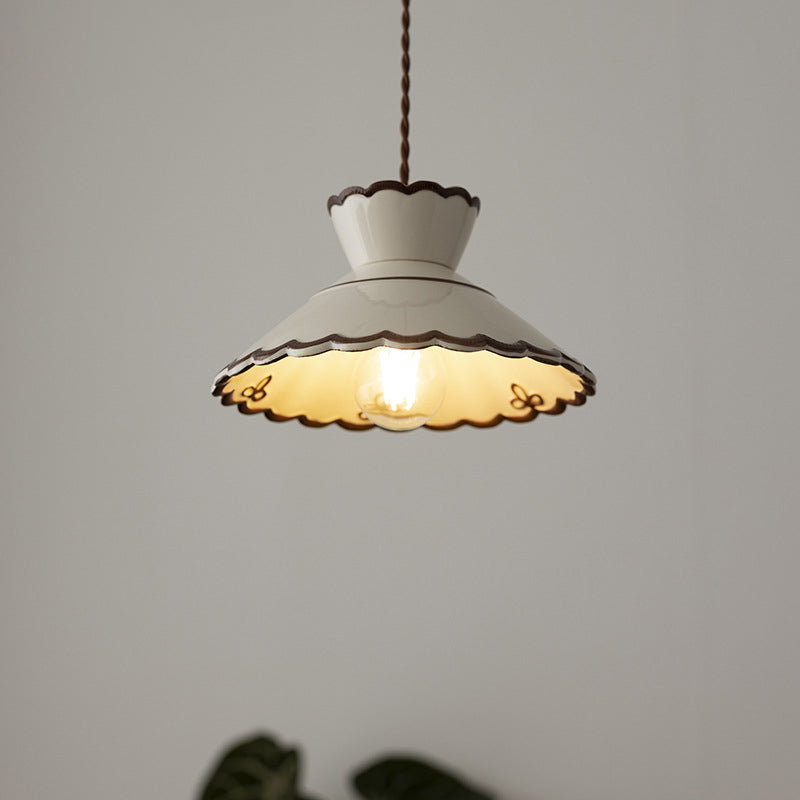 Lampadario Tradizionale in Ceramica e Ferro a Forma di Cono con 1 Luce per Camera da Letto e Soggiorno