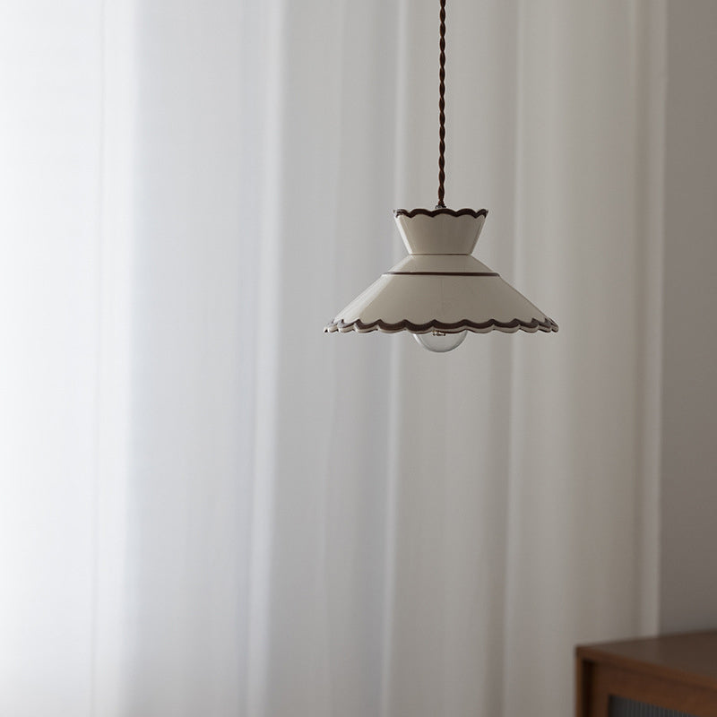 Lampadario Tradizionale in Ceramica e Ferro a Forma di Cono con 1 Luce per Camera da Letto e Soggiorno