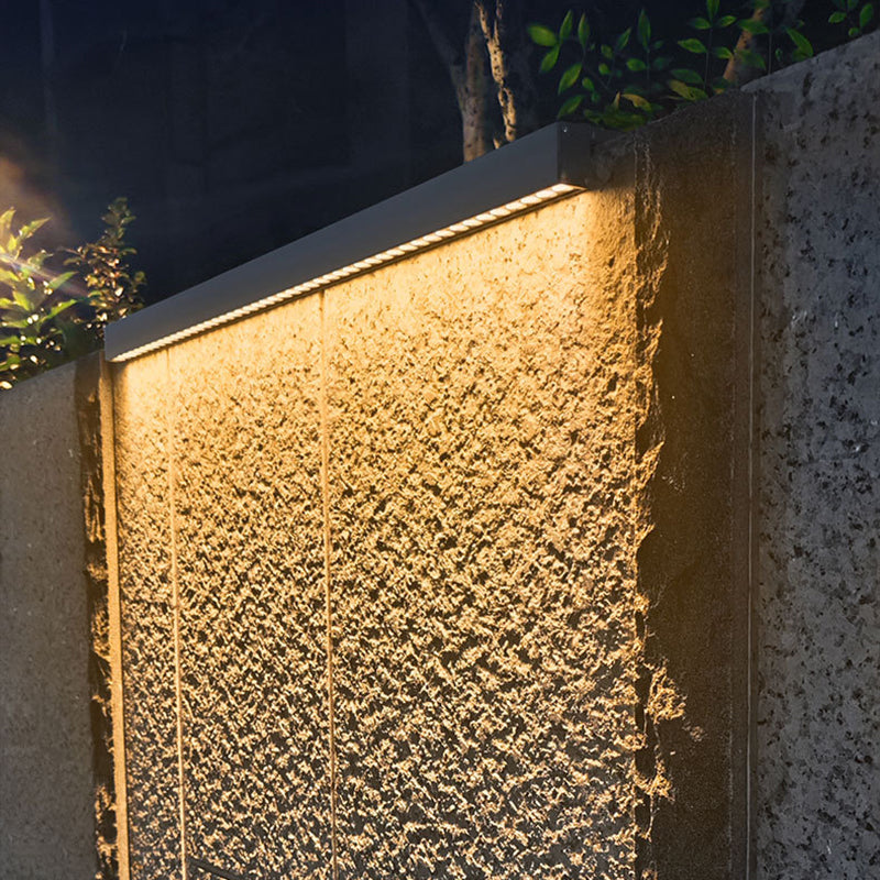 Lampada da Parete LED da Esterno con Striscia in Alluminio Temperato e Vetro, Impermeabile e Minimalista