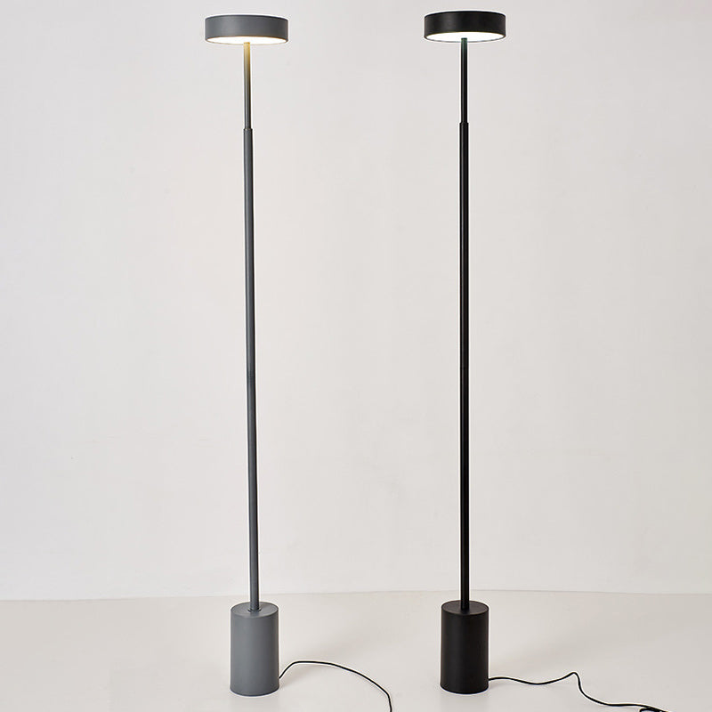 Lampada da Terra LED Rotonda in Ferro Scandinava Contemporanea per Camera da Letto