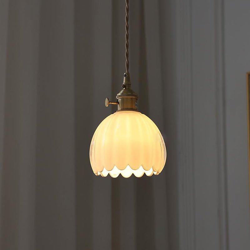 Sospensione in Vetro Fiori Rotonda Nordica Contemporanea in Ferro Ottone con 1 Luce per Soggiorno
