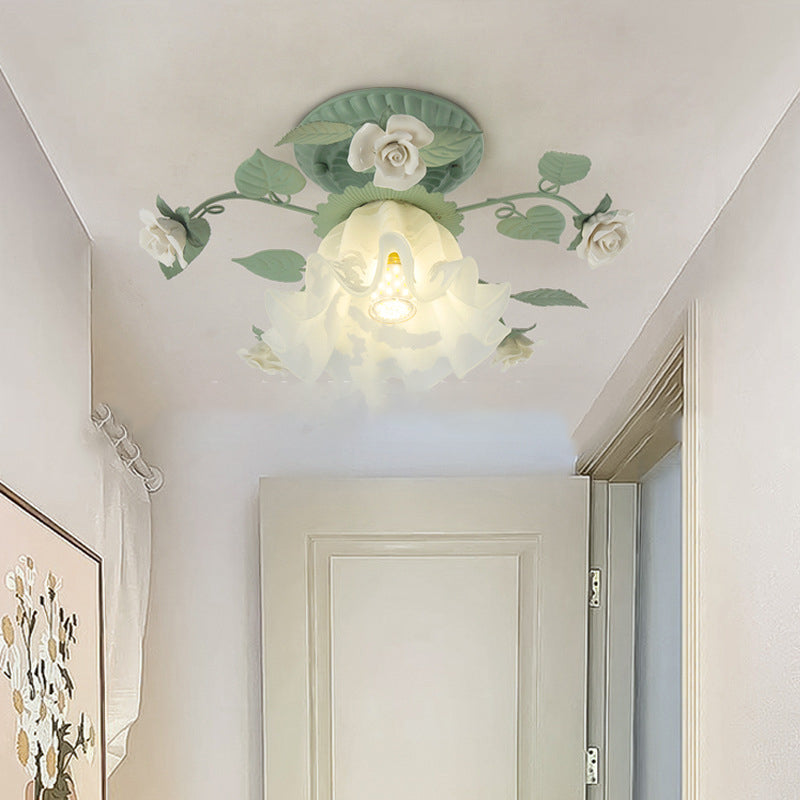 Lampada da soffitto semi-incassata a 1 luce con paralume in vetro ceramico a foglia di campanula francese tradizionale per soggiorno