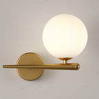 Applique in Ferro e Vetro Globe Nordico Contemporaneo a 1 Luce per Soggiorno