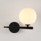 Applique in Ferro e Vetro Globe Nordico Contemporaneo a 1 Luce per Soggiorno