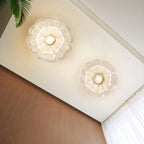 Lampada da soffitto a LED con cupola in petali di fiori di lusso moderno in ferro e acrilico per camera da letto