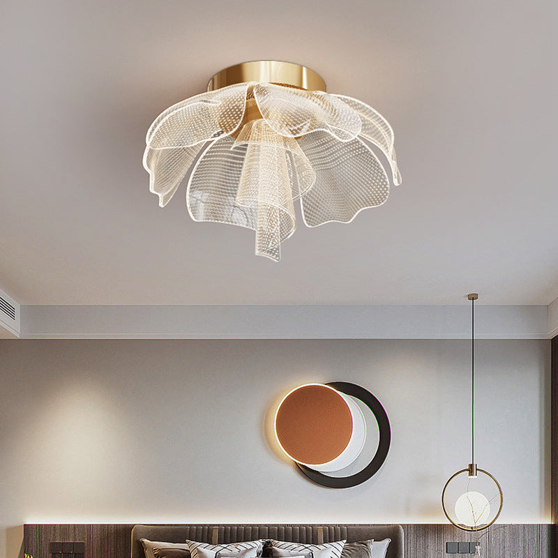 Lampada da soffitto a LED con cupola in petali di fiori di lusso moderno in ferro e acrilico per camera da letto