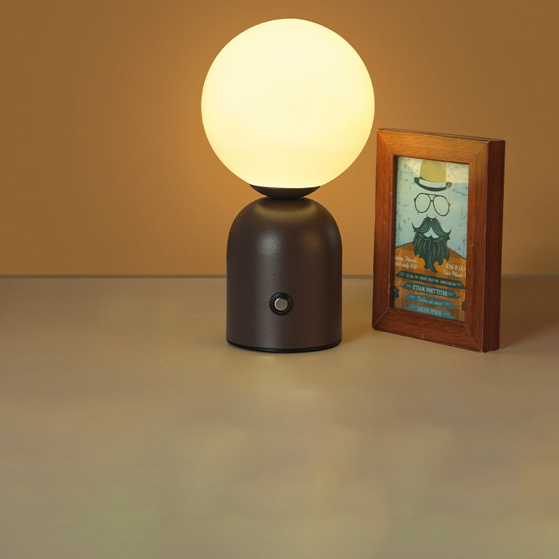 Lampada da Tavolo LED Acrilica Rotonda USB in Ferro Scandinava Contemporanea per Camera da Letto