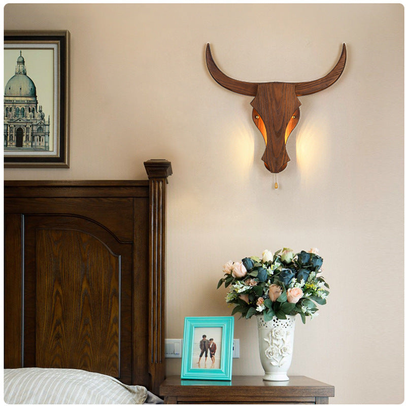 Lampada da Parete LED a Testa di Mucca in Legno Massello Rustico Tradizionale per Corridoio