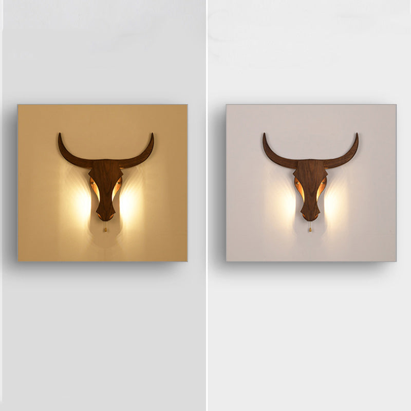 Lampada da Parete LED a Testa di Mucca in Legno Massello Rustico Tradizionale per Corridoio