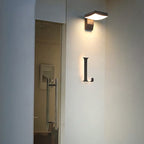 Lampada da parete LED rotonda quadrata in alluminio PC impermeabile rotante minimalista moderna per patio esterno