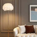 Lampada da terra nordica con piume e paralume in cristallo – Illuminazione di design elegante