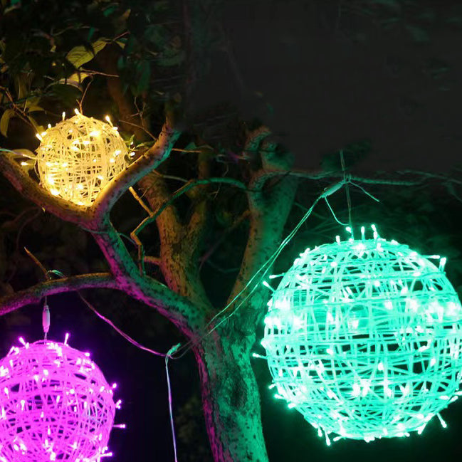 Decorazione a Sfera Appesa Waterproof in PVC Stile Art Deco Moderno con Luce LED per Esterni, Lampada da Giardino