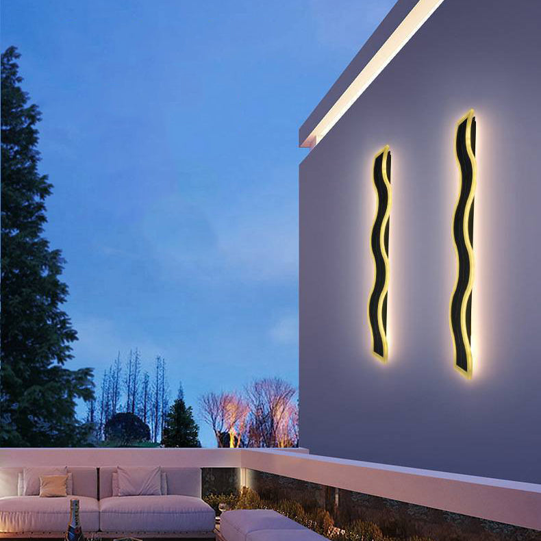 Lampada da Parete LED a Striscia Ondulata in Alluminio Acrilico Impermeabile Solare di Moderno Semplicità per Esterni Patio