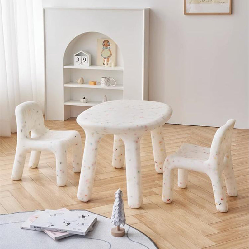 Set Scrivania e Sedia Ovale PE Nordic Contemporaneo per Bambini Colorato e Sicuro per Soggiorno e Studio
