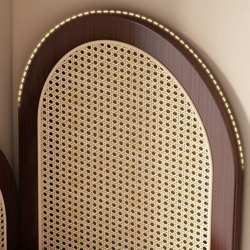 Unità di Scaffale Angolare a 4 Ripiani in Rattan Intrecciato di Bambù Nan a Forma di Ventaglio Cinese Tradizionale per Soggiorno