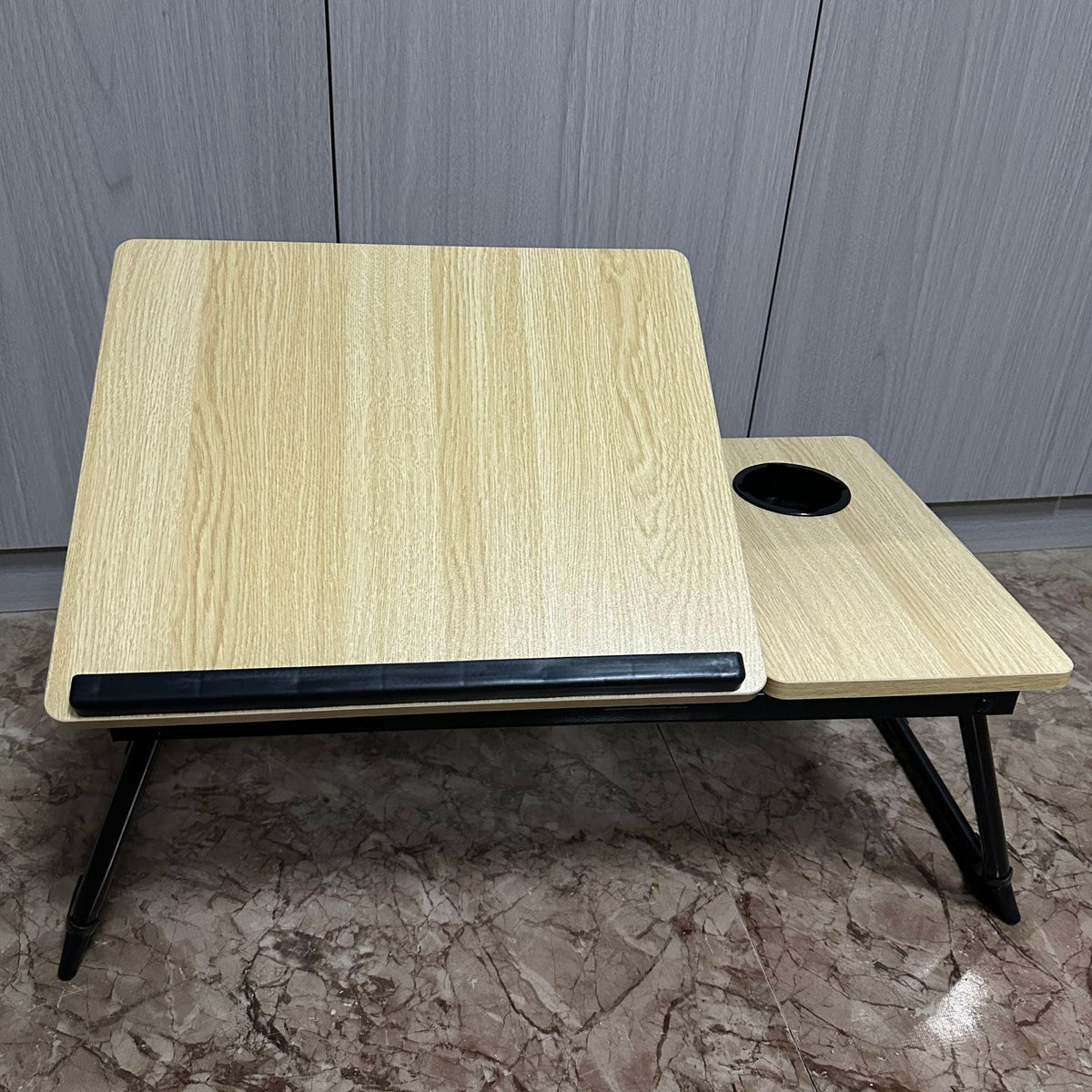 Scrivanie Rettangolari Contemporanee in Acciaio al Carbonio MDF Pieghevoli con Angolo Regolabile e 2 Vassoi per Studio