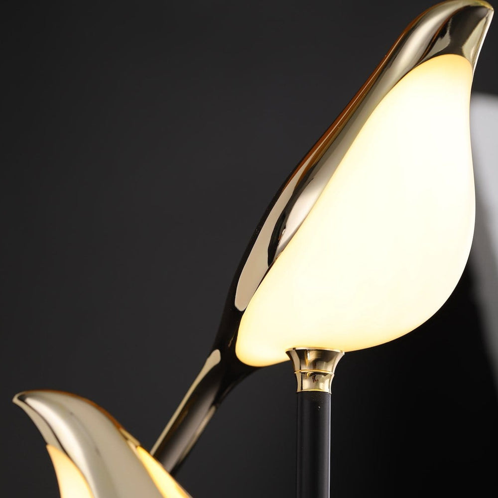 Lampada da Tavolo Birdmann – Ferro & Alluminio – Bianco – Design Artistico – Luce Flessibile per Ambienti Eleganti