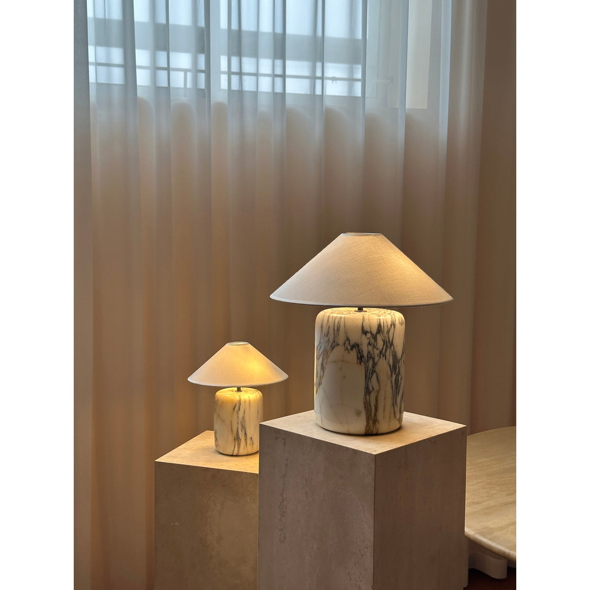Lampada da Tavolo in Marmo Block