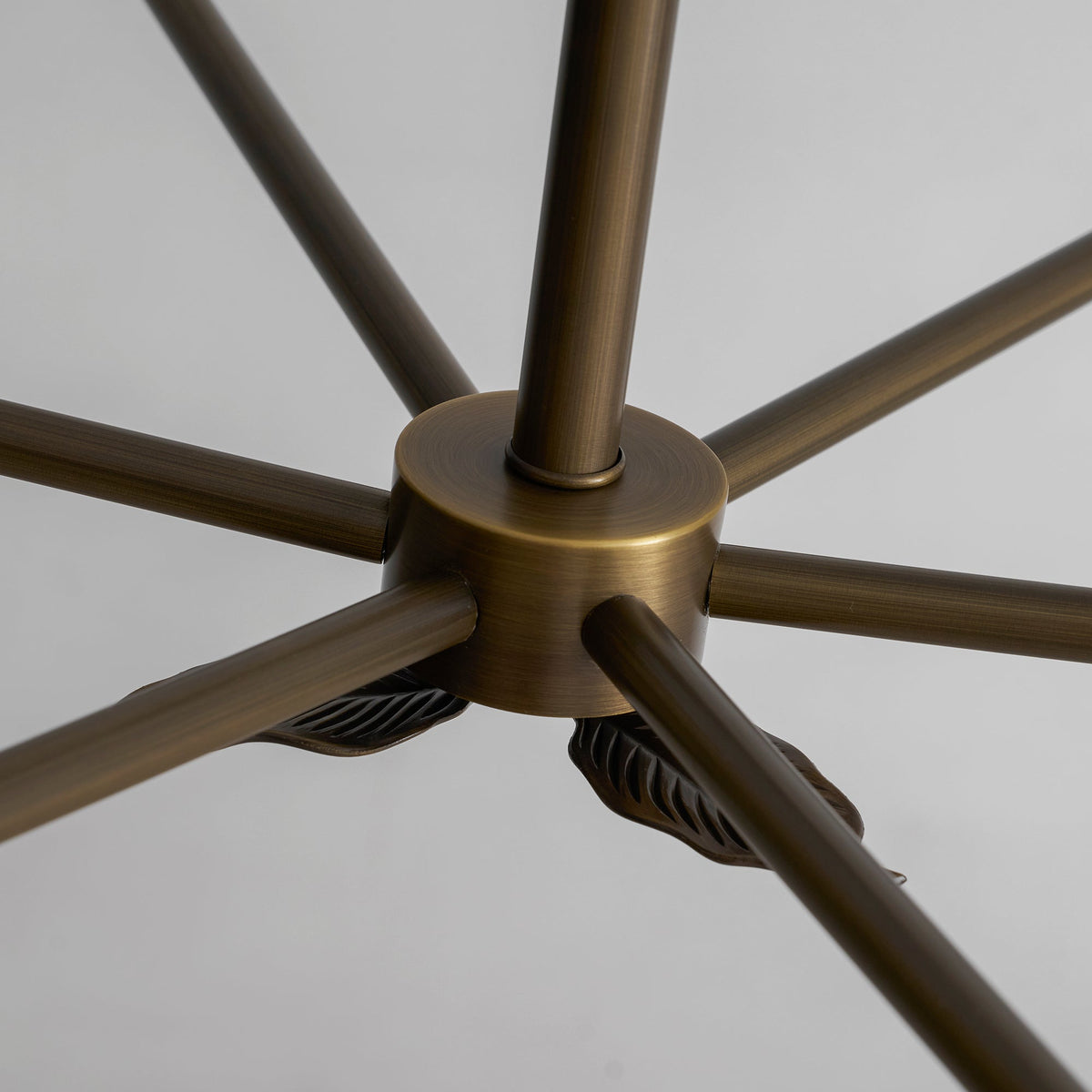 Lampadario a Foglie Ramificate