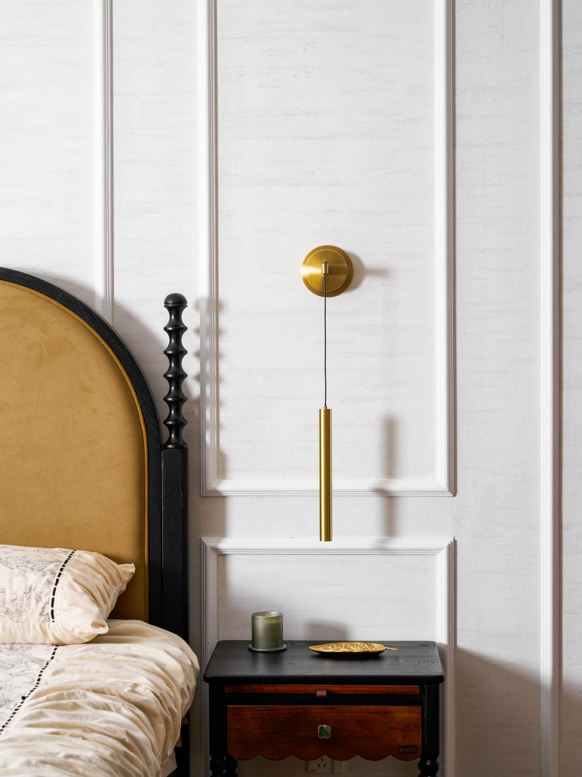 Lampada da Parete in Ottone Lineare