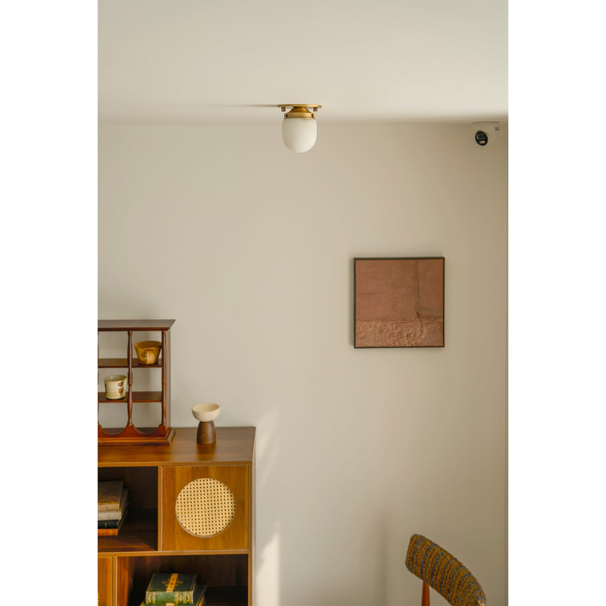 Lampada da soffitto in alabastro a forma di proiettile
