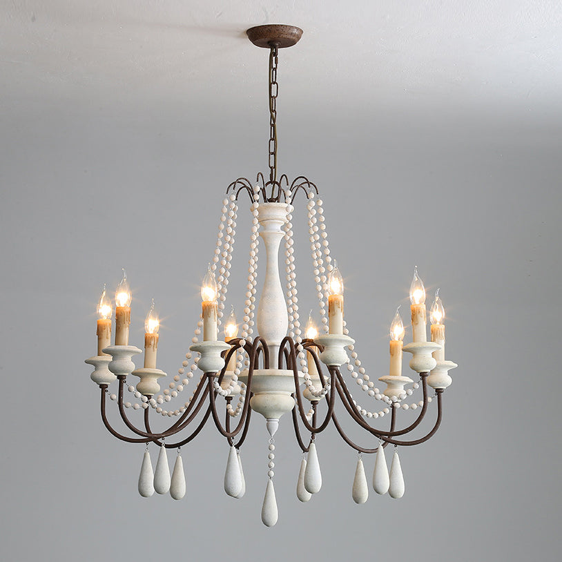 Lampadario a perline in stile candela